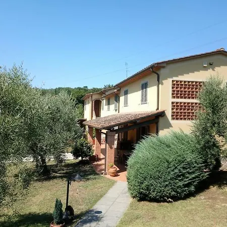 Apartman Oliver *